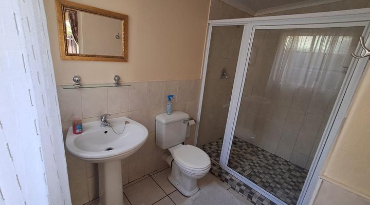 Strelitzia Guesthouse