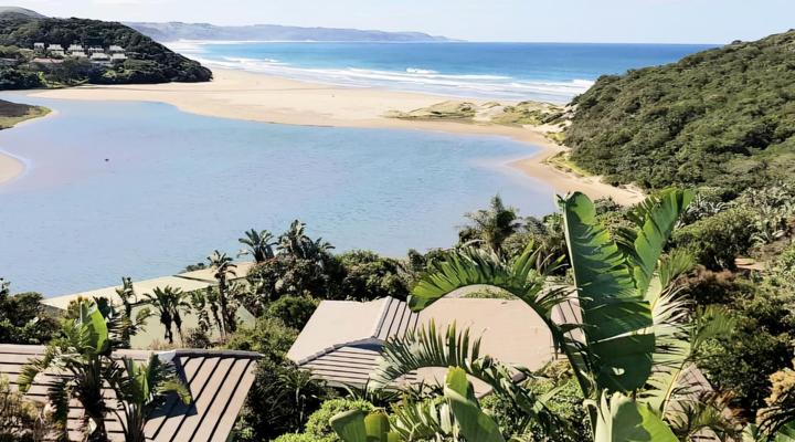 Buccaneers Beach Lodge