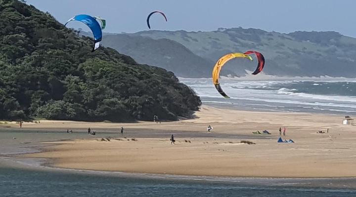 Buccaneers Beach Lodge