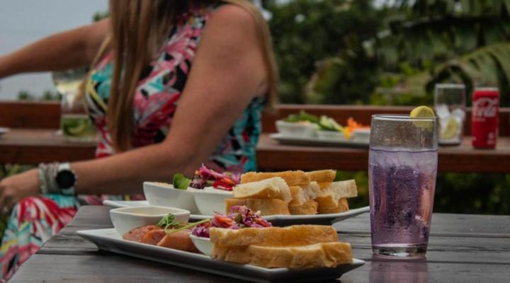 Buccaneers Beach Lodge