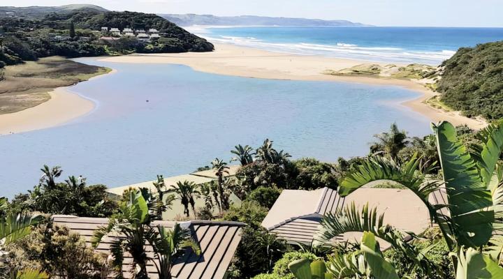 Buccaneers Beach Lodge