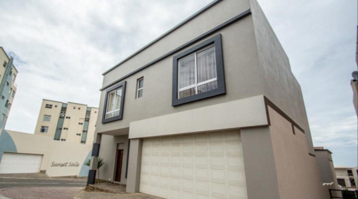 Long Beach Self-catering Units