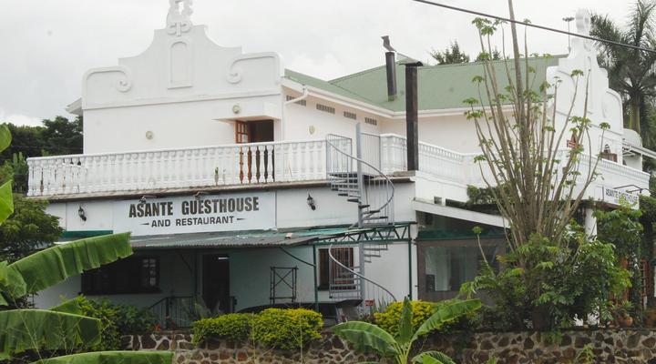 Asante Guesthouse and Restaurant