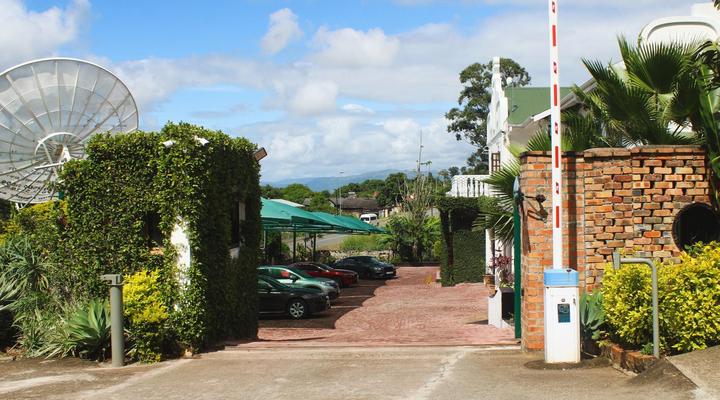 Asante Guesthouse and Restaurant