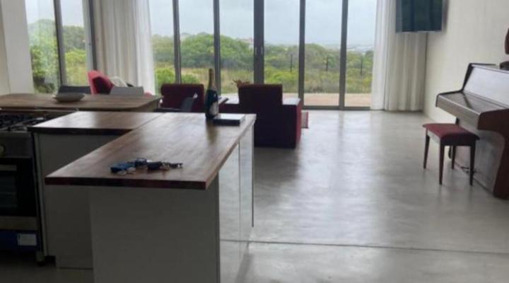 Sarah's Place -Stilbaai