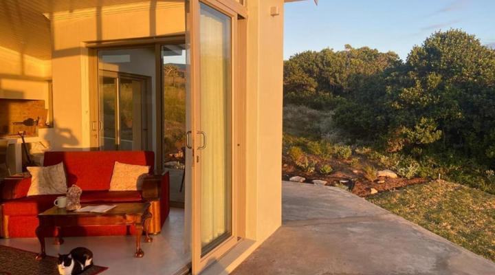 Sarah's Place -Stilbaai