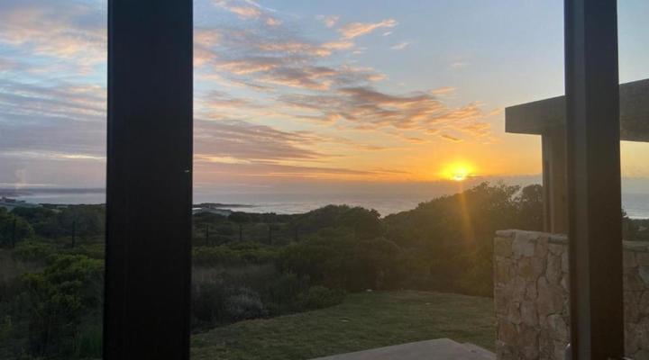 Sarah's Place -Stilbaai