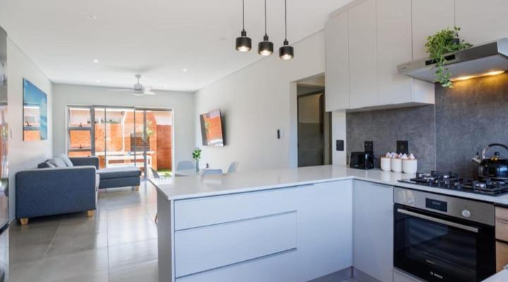 1 on York - Townhouse 35