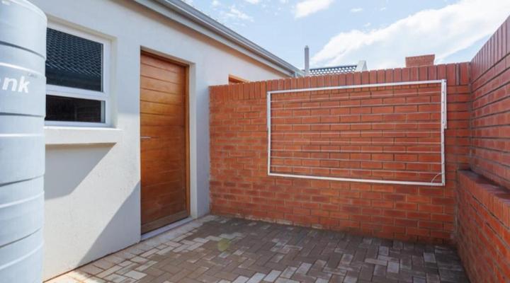 1 on York - Townhouse 35