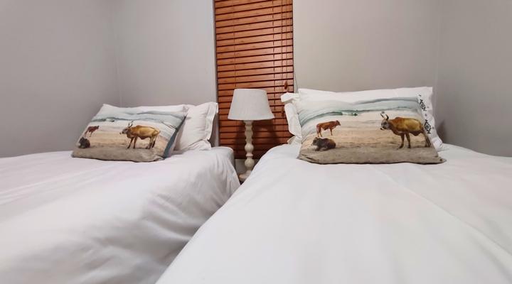 Estuary Views at 6 The Bridge