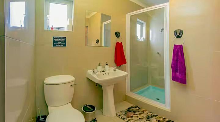 90 on Wellington Cottage