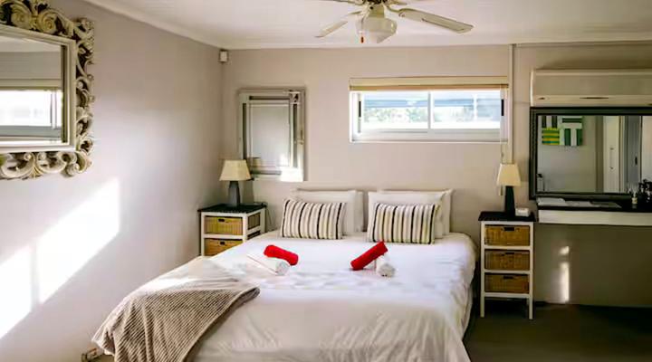 90 on Wellington Cottage