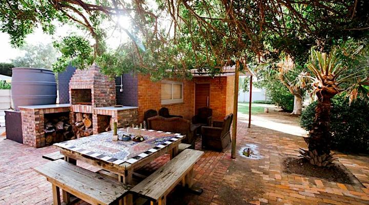 90 on Wellington Cottage