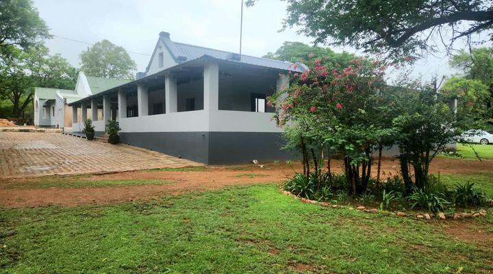 Thandile Country Lodge