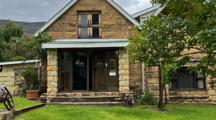 The Clarens Country House