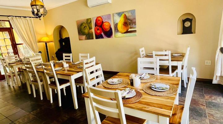 17 on Bird Guest House