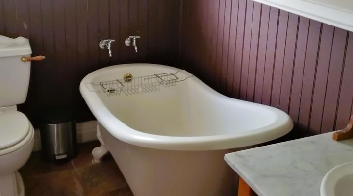 Silver Mist Guest House, Country Inn and Herberg