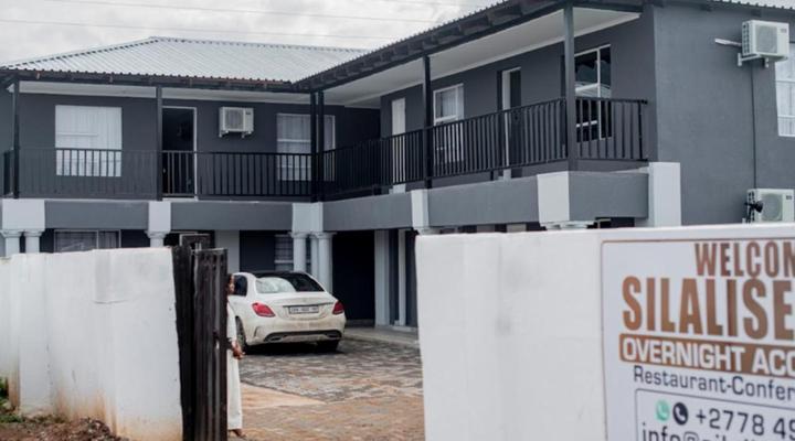 Silalise Lodge