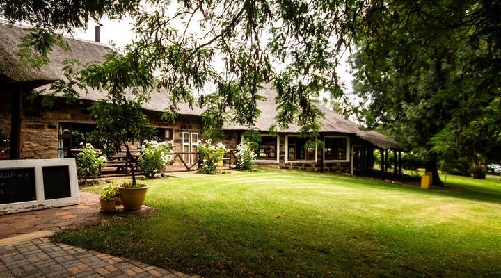 BassFeather Country Lodge