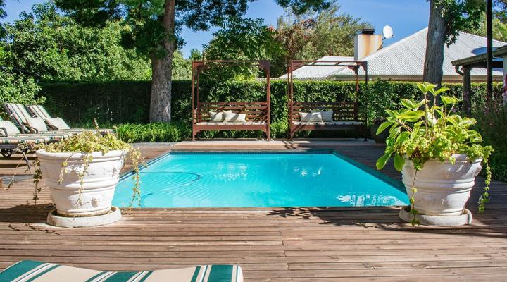 5 Seasons Guesthouse