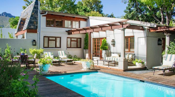 5 Seasons Guesthouse