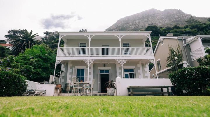 St James Beachfront Apartment (Kalk Bay)
