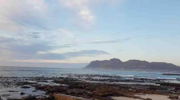 St James Beachfront Apartment (Kalk Bay)