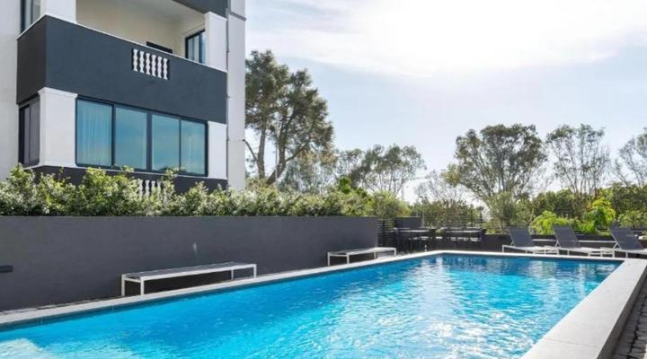 The Warwick: Luxury secure apartment in Greenpoint