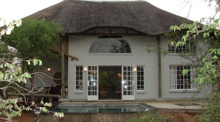 KrugerRiverVillas - HyenaHouse