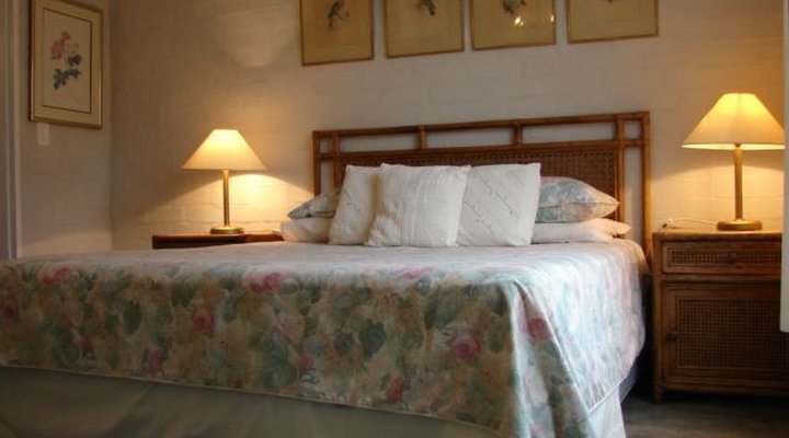 KrugerRiverVillas - HyenaHouse