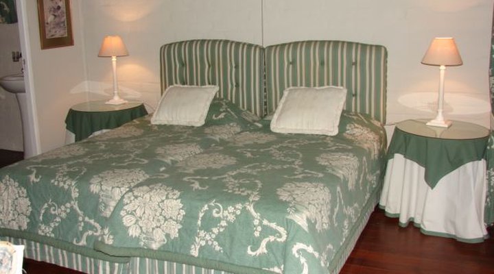 KrugerRiverVillas - HyenaHouse