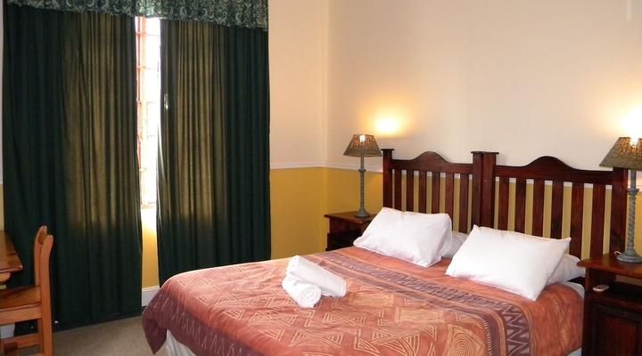 Inkwenkwezi Private Game Reserve