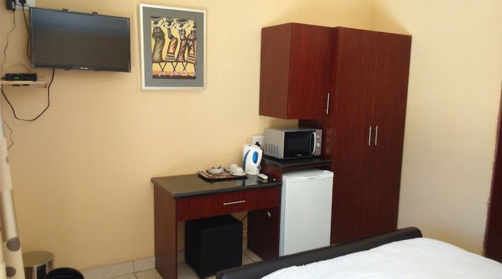 Jacaranda Guest House