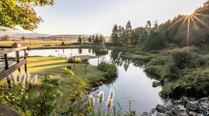 The Old Hatchery Mountain Retreat & Waterfall Restaurant & Pub