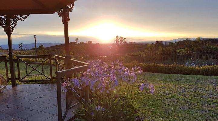 Sherwood's Country House