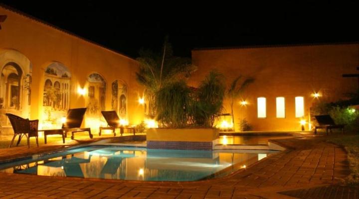 Desert Palace Hotel & Casino Resort