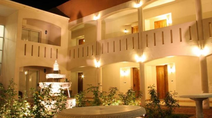 Desert Palace Hotel & Casino Resort