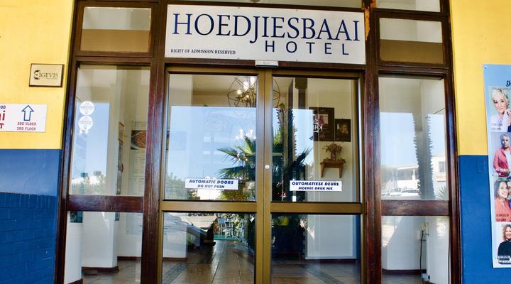 Hoedjiesbaai Hotel