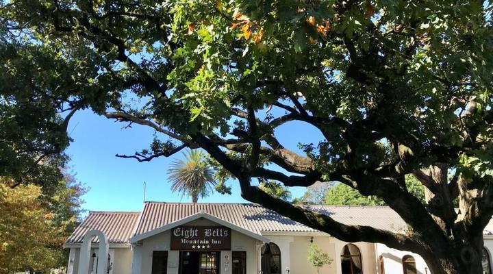 Eight Bells Mountain Inn