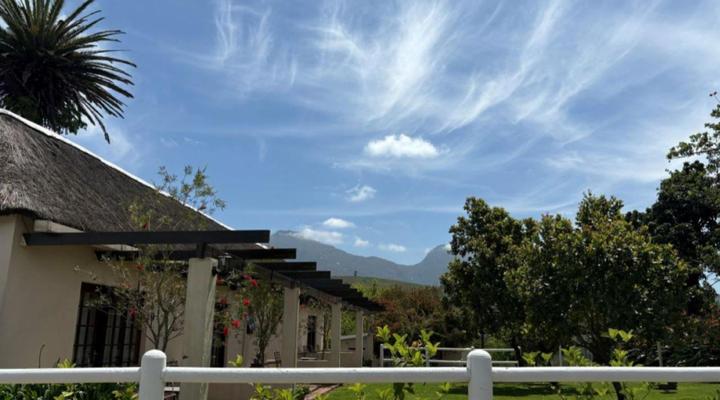 Eight Bells Mountain Inn