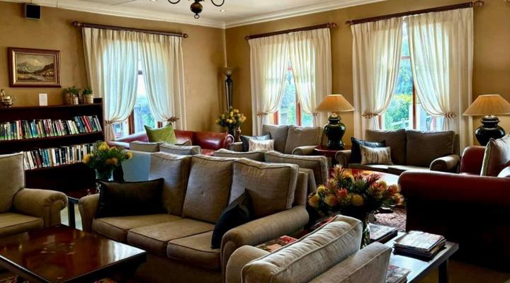 Eight Bells Mountain Inn