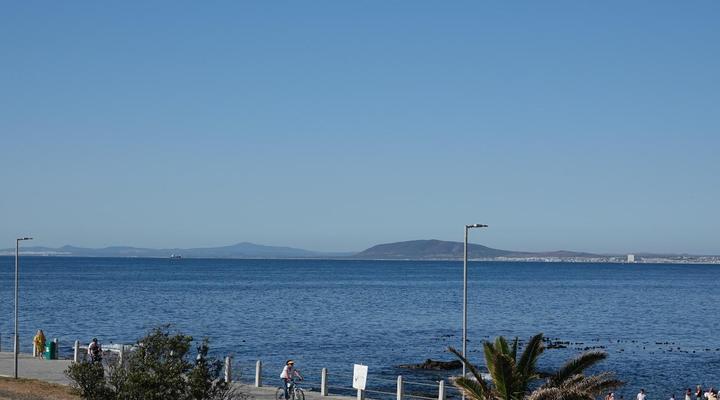 Dolphin Inn Guest House