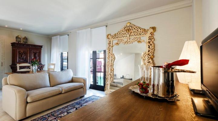 Rouge on Rose Boutique Hotel