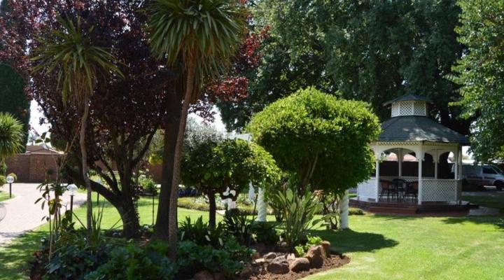 Airport Garden Boutique Hotel 