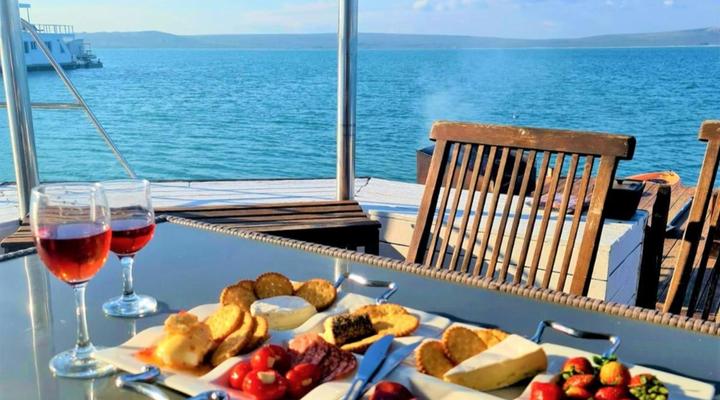 Kraalbaai Lifestyle House Boats