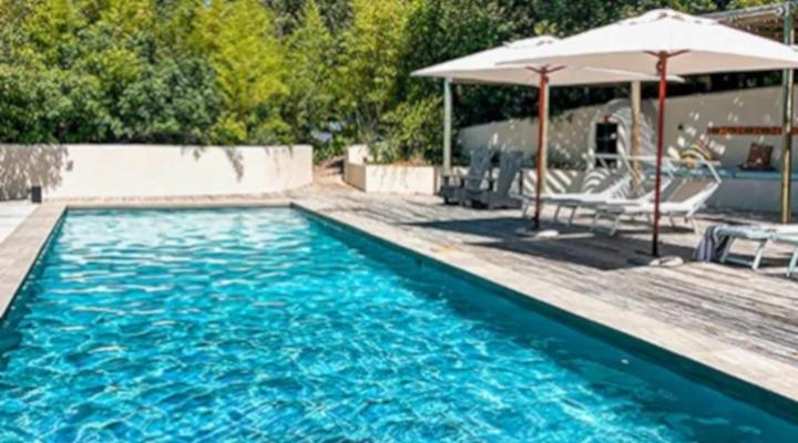 Hog Hollow Country Lodge