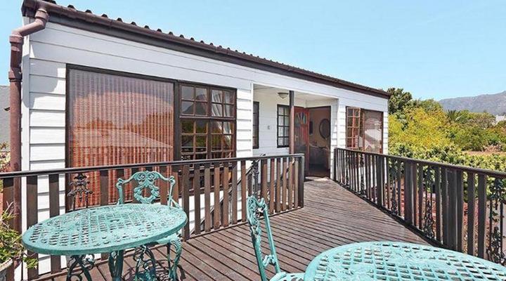 Harfield Guest Villa