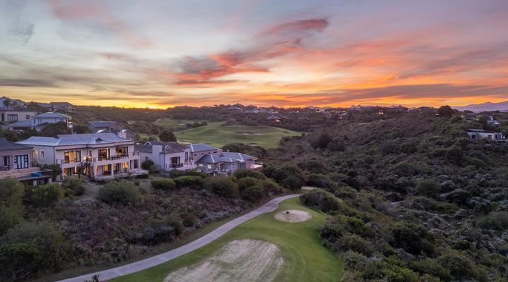 Villa On The 18th @ Pezula