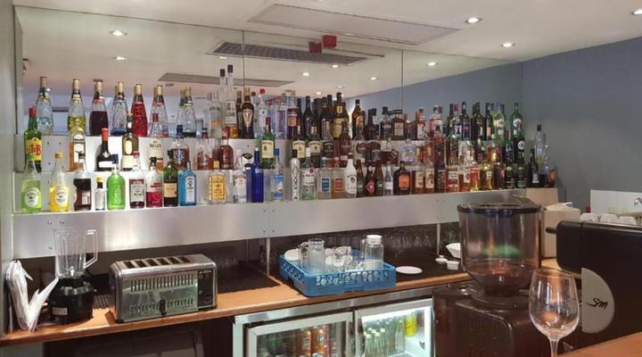 Court Classique Suite Hotel