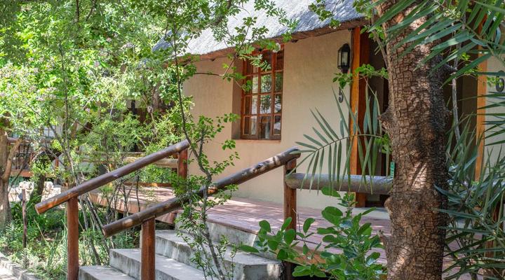 Thornhill Safari Lodge